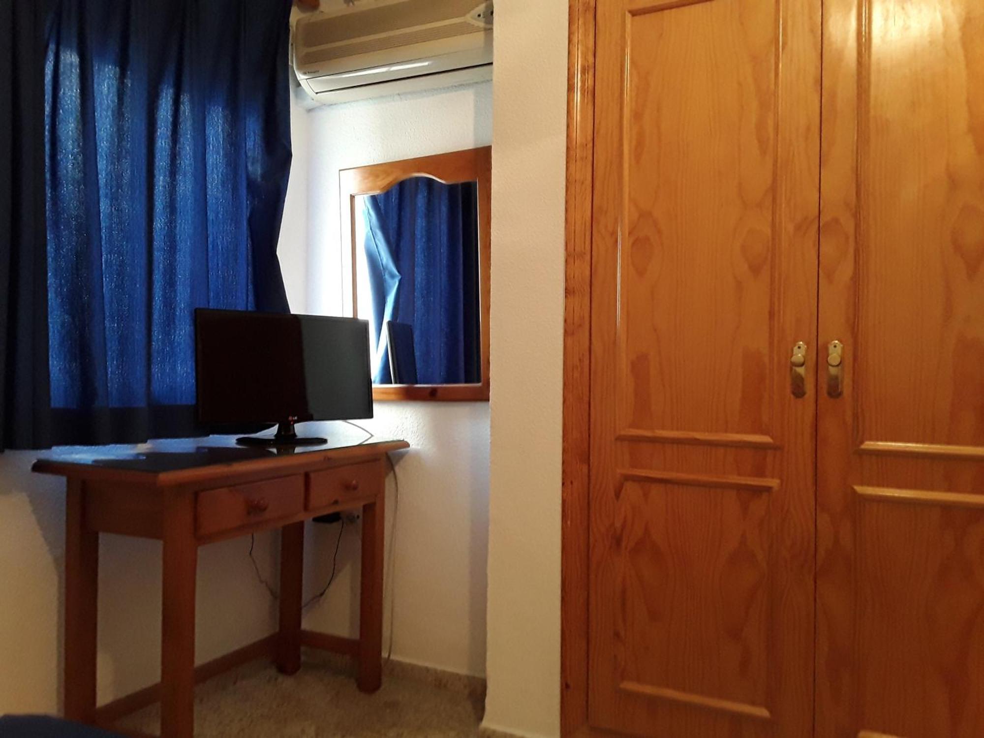 Hostal Miguel كالاهوندا المظهر الخارجي الصورة